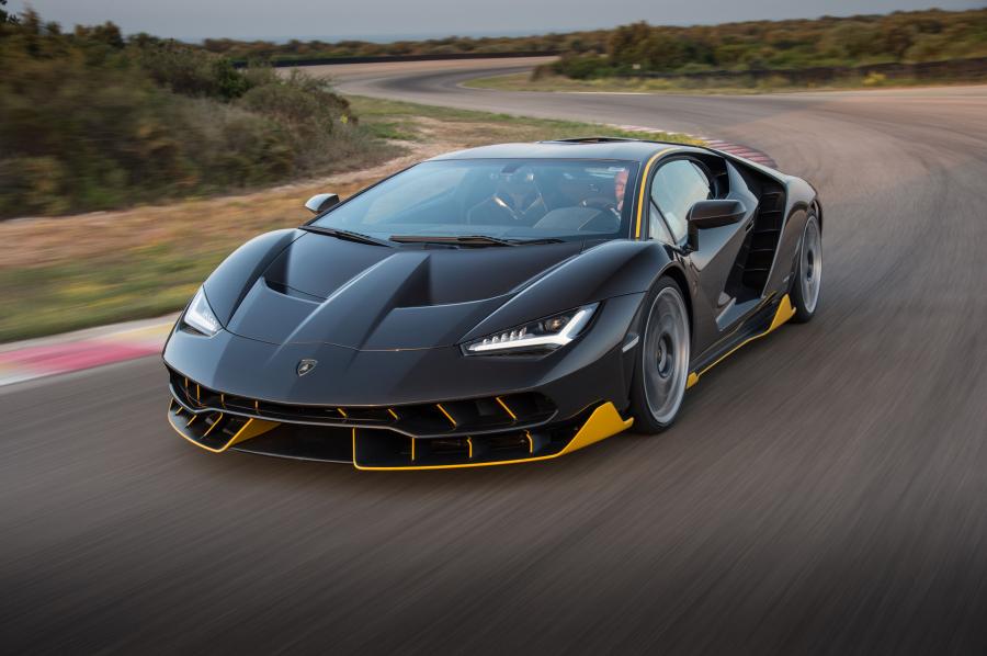  Lamborghini Centenario LP770-4 2016 года  (фото 42 из 61)